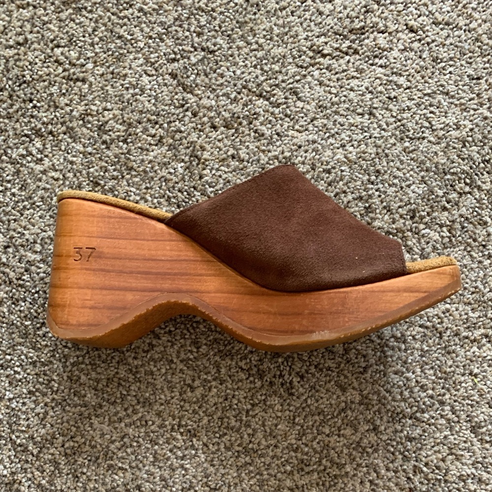 Zale Wedges - Picture 4 of 5
